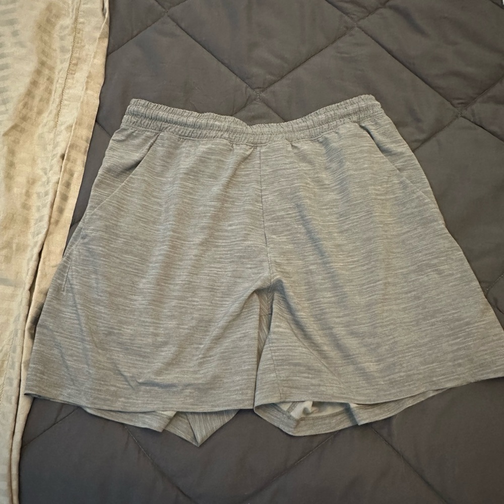 Lululemon Athletica Heather Gray Men's Athletic Shorts